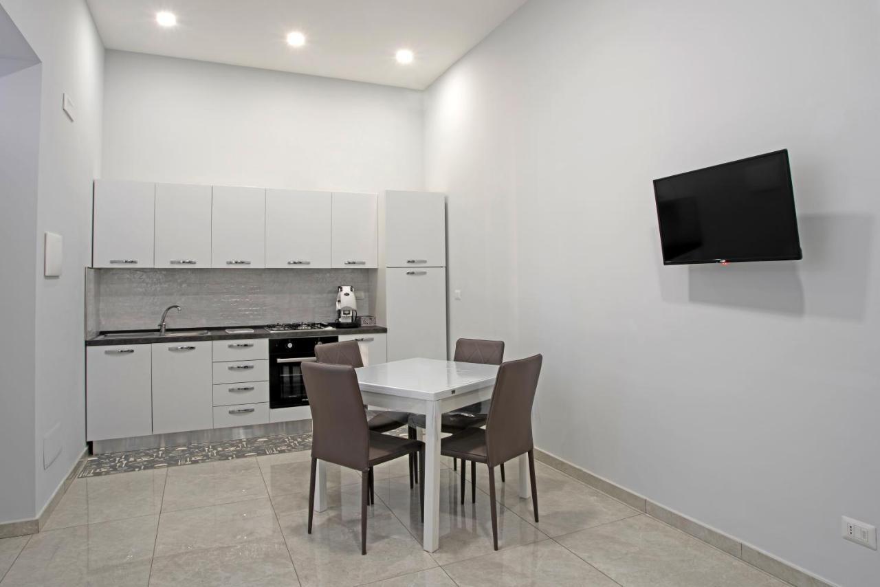 Giovi'S Apartments Castellammare di Stabia Dış mekan fotoğraf
